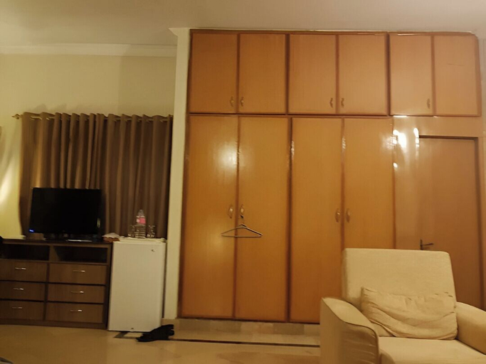 Others 5, Peace Guest House, Islamabad
