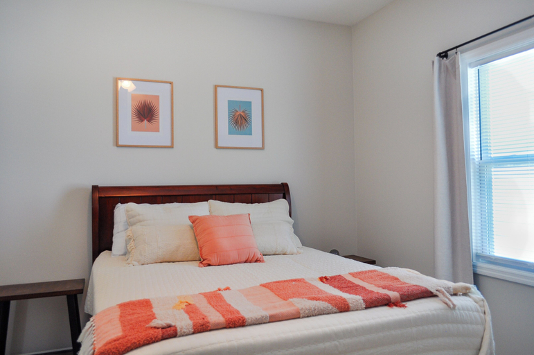 Bedroom 3, Sandy By The Sea by Topsail Realty, Onslow