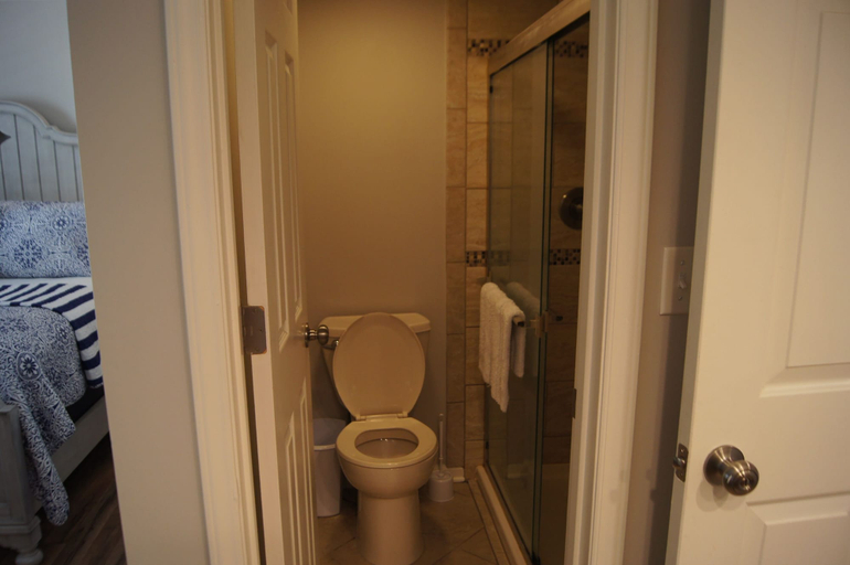 Bathroom 3, Tilghman Lakes H1 3 Bedroom Condo by RedAwning, Horry