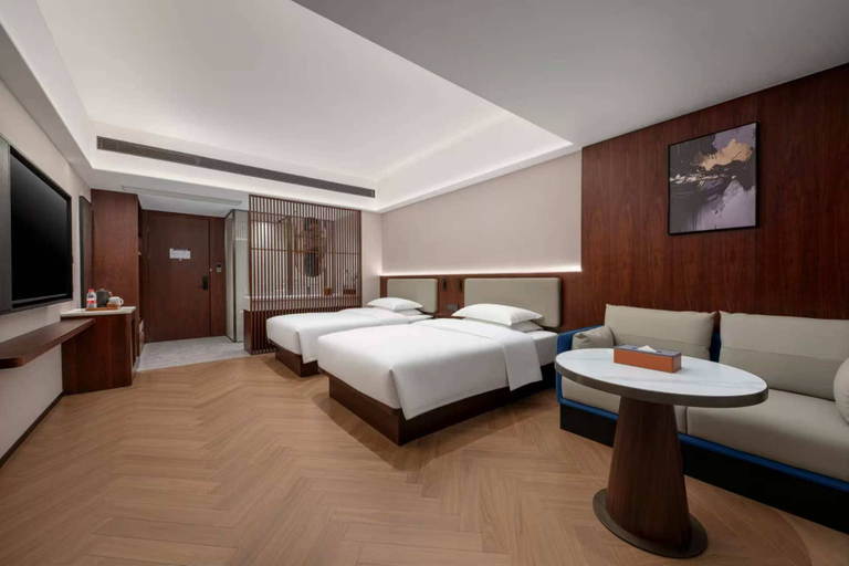 Room 2, Days Hotel by Wyndham Fuyang Linquan, Fuyang