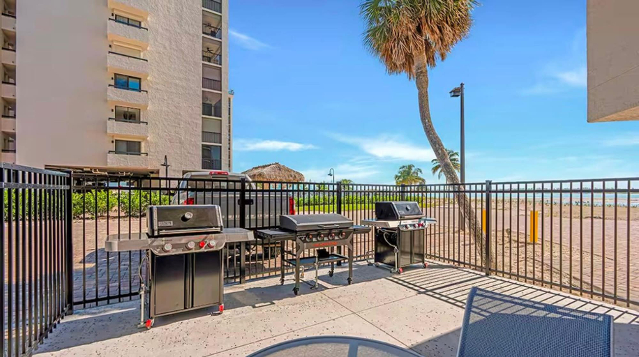 Room 2, Beach Watch in Bonita Springs, Lee