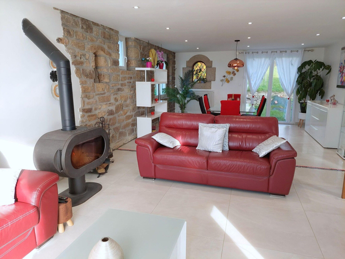 Living room 2, Holiday Home in Brittany With Sea Views, Finistère
