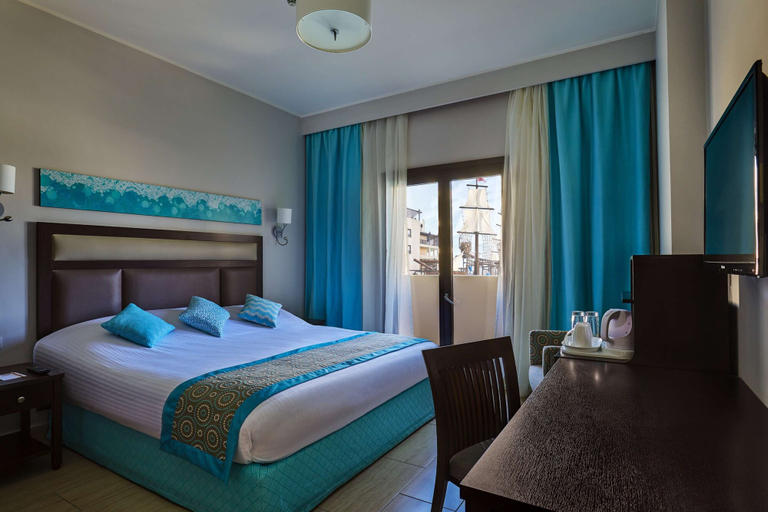 Bedroom 3, Steigenberger Aqua Magic Hotel, Al-Ghurdaqah