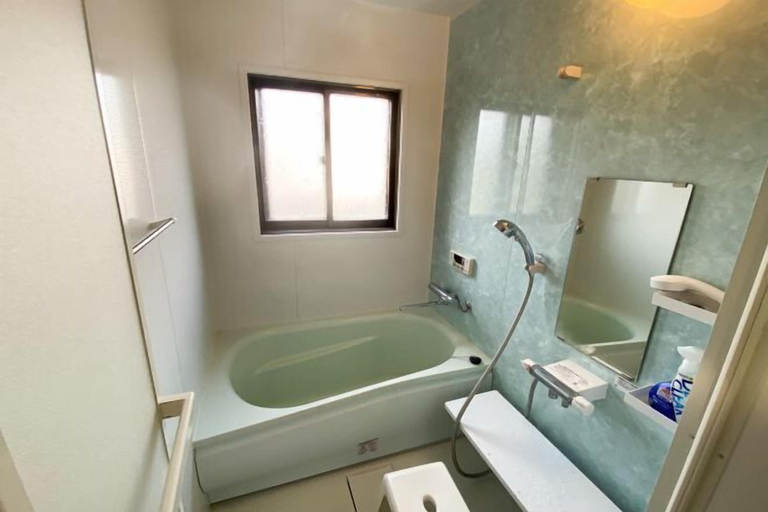 Bathroom 3, Port Front, Shiraoi