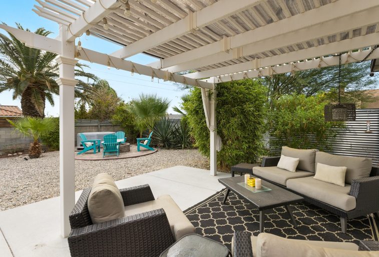 Interior 5, Volturno, Riverside