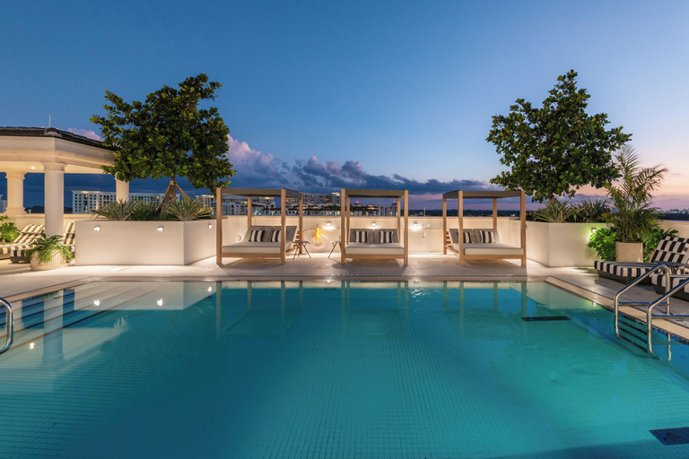 Rooftop pool, The Avenue Coral Gables, Miami-Dade