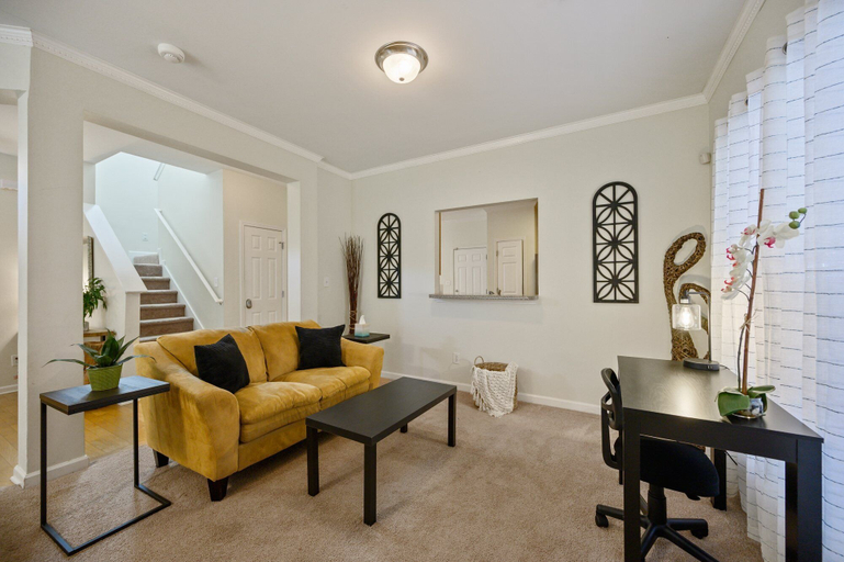 Interior 5, 4632 Liberty Square Dr, Acworth, Cobb