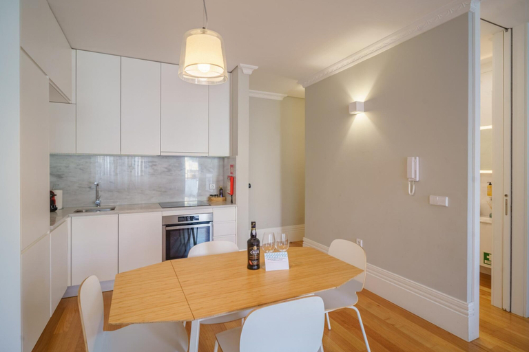 Room 5, Feel Porto Downtown Charming Apartment II, Porto