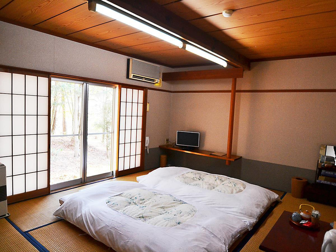 Bedroom 3, Ogute Lakeside Ryokan Shirasagiso, Shimojō