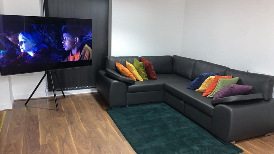Primary image 1, Posh 1 Bed Flat-direct Links to Central London, Thurrock