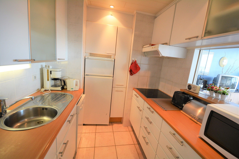 Private kitchen 4, Penthouse With Large sun Terrace, West-Vlaanderen