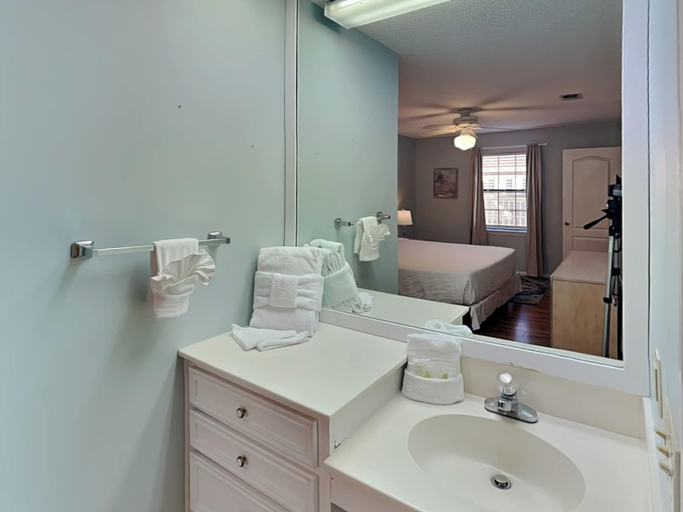 Bathroom 4, Horizon South #76G by Resort Collection, Bay
