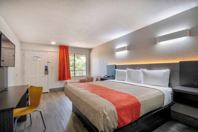 Bedroom 2, Motel 6 Lafayette, LA, Lafayette