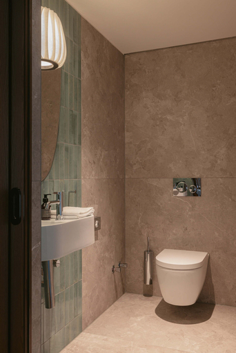 Bathroom 4, New Hotel Kristberg in Lech with Spa, outdoor pool and panoramic view, Bludenz