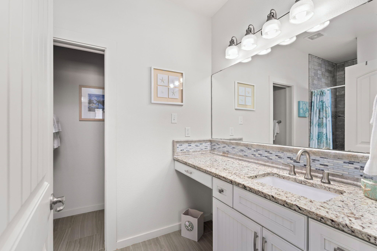 Bathroom 4, Dauphin Beach House, Nueces