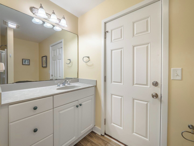 Bathroom 4, Sunflower Beach House by Topsail Realty, Onslow