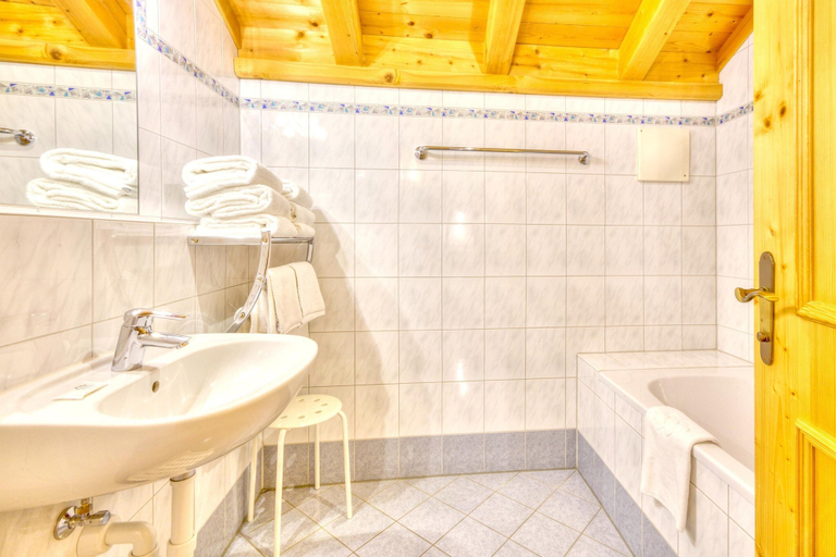 Bathroom 3, Feriendorf Wildschonau- Cozy Alpine Chalet, Kufstein