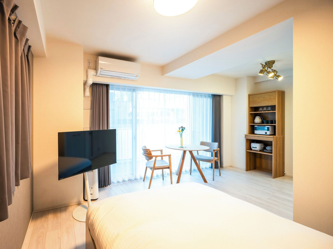 Room 2, Section L Residence Moto-Azabu, Minato