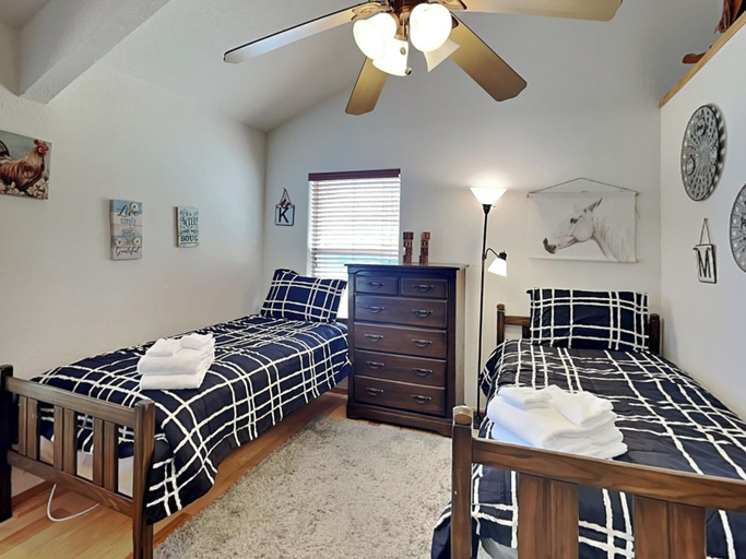 Bedroom 3, East Mountain View by Ruidoso Vacation Rentals, Lincoln