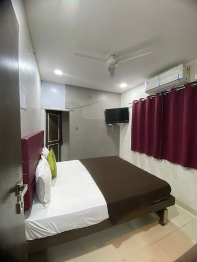 Bedroom 4, Hotel Raj Laxmi, Aurangabad
