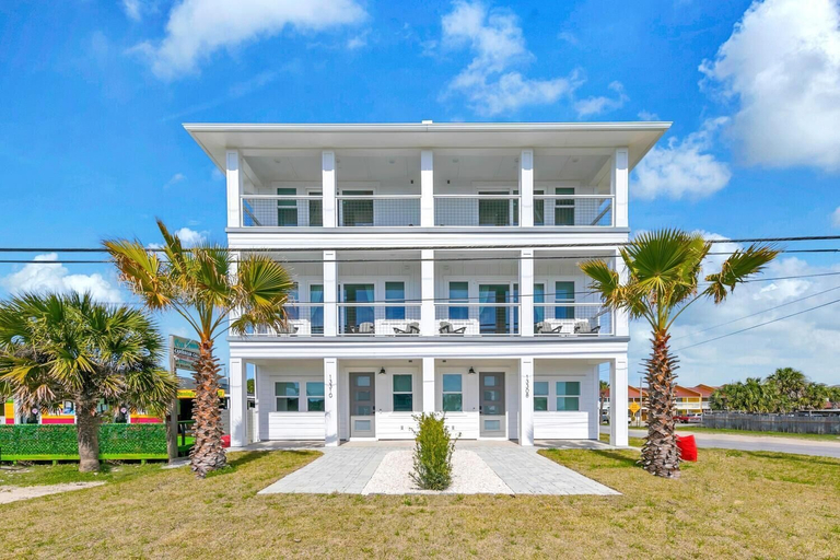 Exterior & Views 2, Golden Seashell East, Bay