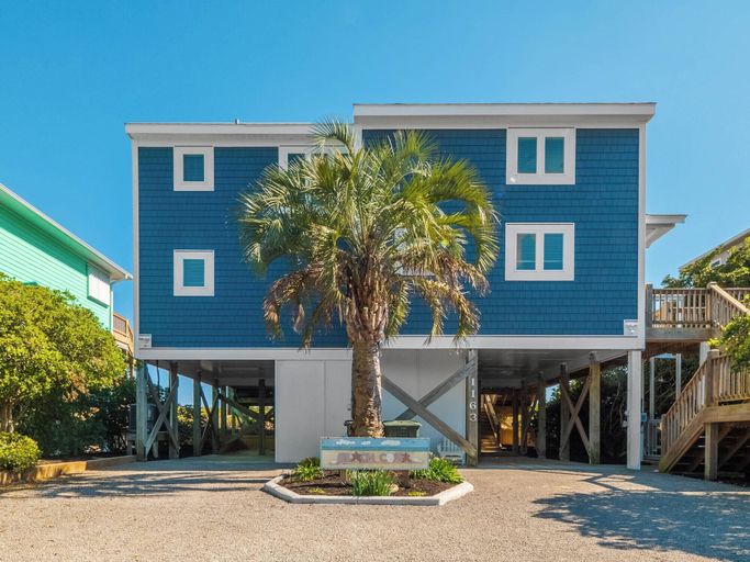 Exterior & Views 1, Beach Coma by Topsail Realty, Pender