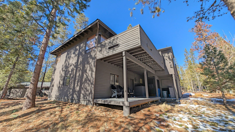 Interior 4, Alpine Hot Tub Retreat With Sharc Access, Deschutes