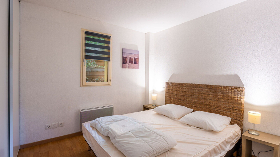 Room 2, Apartment Near Plage Moutchic Lake, Gironde