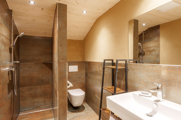 Bathroom, Dog-friendly Apartment in the Tannheim Valley, Reutte