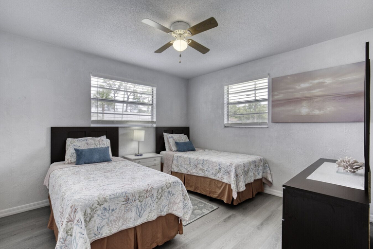 Interior 2, Coquina Cabana With Fenced Yard and Adorable Decor, Volusia