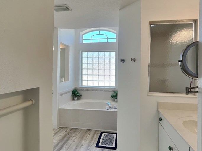 Bathroom 2, Shore Thing by Distinctive Beach Rentals, Flagler