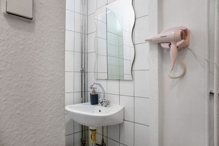 Bathroom 5, Comfy 2BR Apartment Long Stay Downtown, Wien