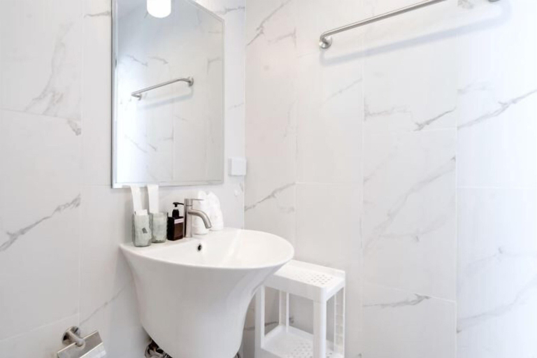 Room 5, Goldena Twin Private Villas Kamala, Pulau Phuket