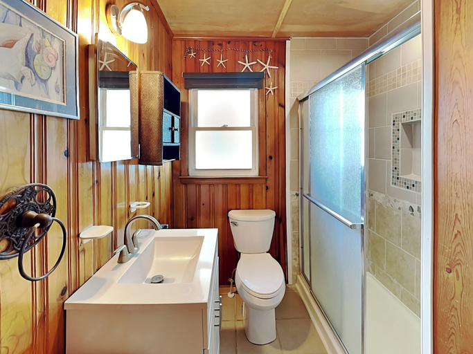 Bathroom 4, Seahorse Sound by Topsail Realty, Pender
