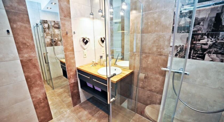 Bathroom 3, Grand Apartments - Aviator, Gdańsk City