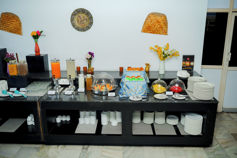 Food & Drinks 4, Zip By Spree Hotels Madhuram Haldwani, Nainital