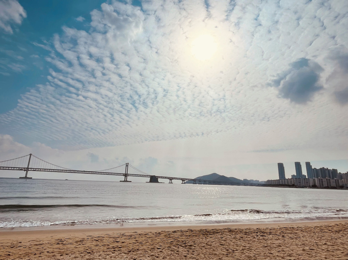 Beach 4, Golden Stay, Suyeong