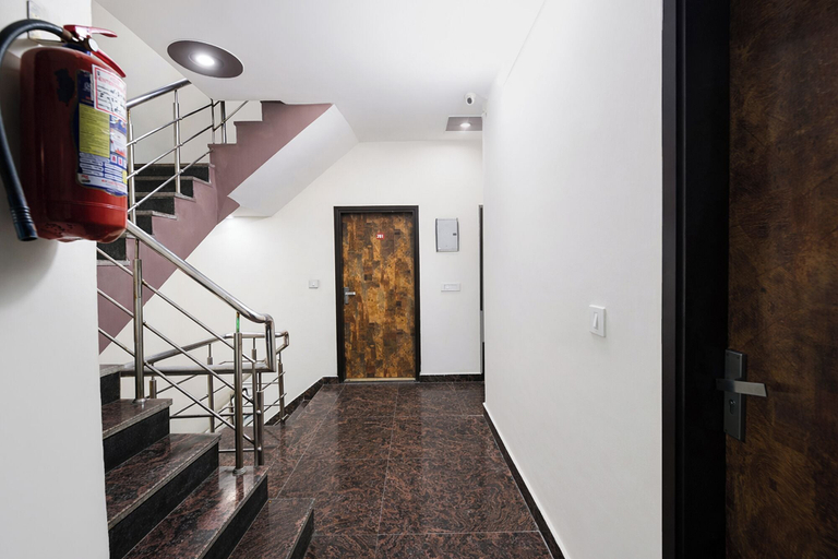Lobby 3, Via Diamond Key, Delhi
