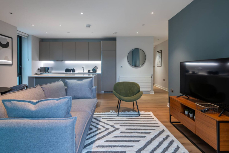 Room 2, Alto Apartment | Wembley Stadium, London