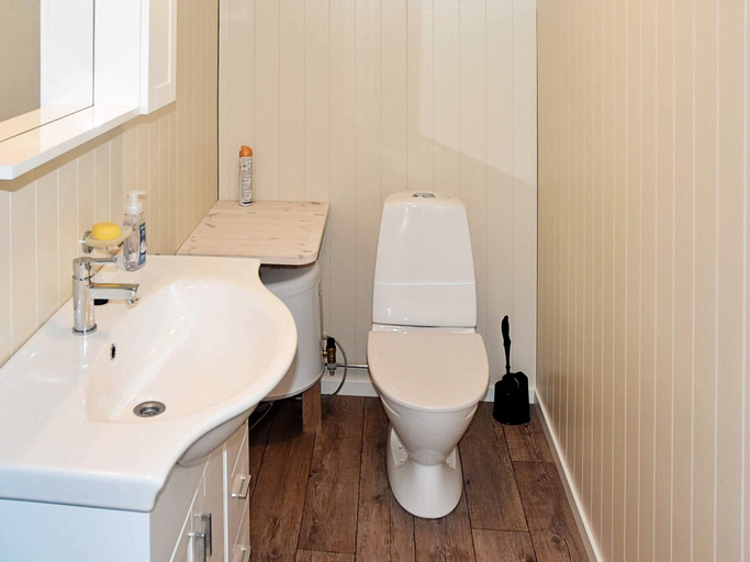 Bathroom 4, 4 Star Holiday Home in Rennebu, Rennebu