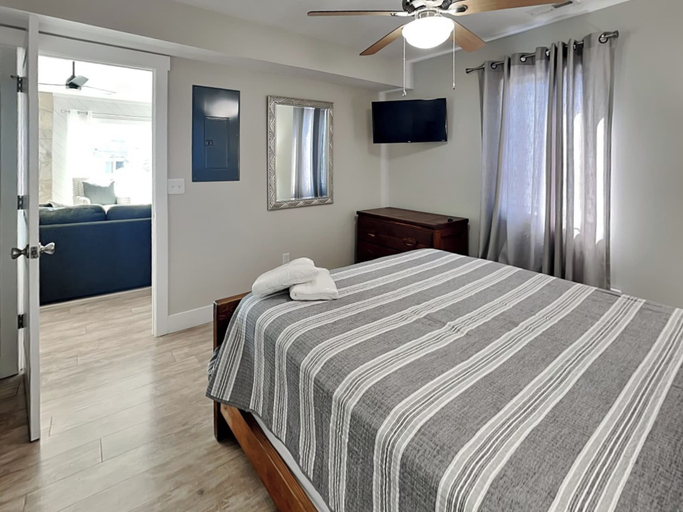 Bedroom 3, Southwind by Topsail Realty, Pender