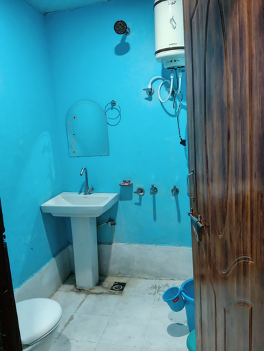 Bathroom, Sumangalam Homestay, Garhwal
