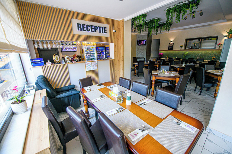 Food & Drinks 4, Casa ARENA Pitesti, Pitesti
