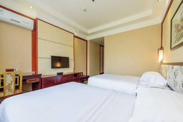 Room 3, Guangyuezhen Hotel (Baise High-Speed Railway Station), Baise