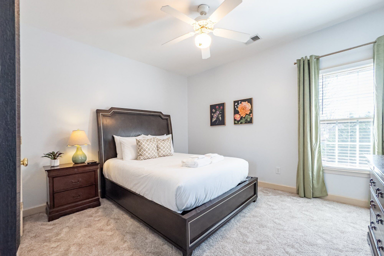 Interior 2, 530 Waterford Drive, Cartersville, Bartow