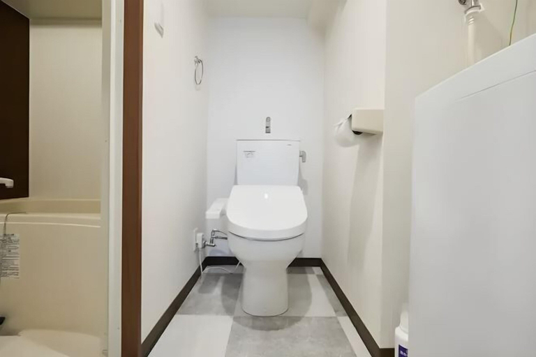 Bathroom 3, AIS Hatagaya, Shibuya
