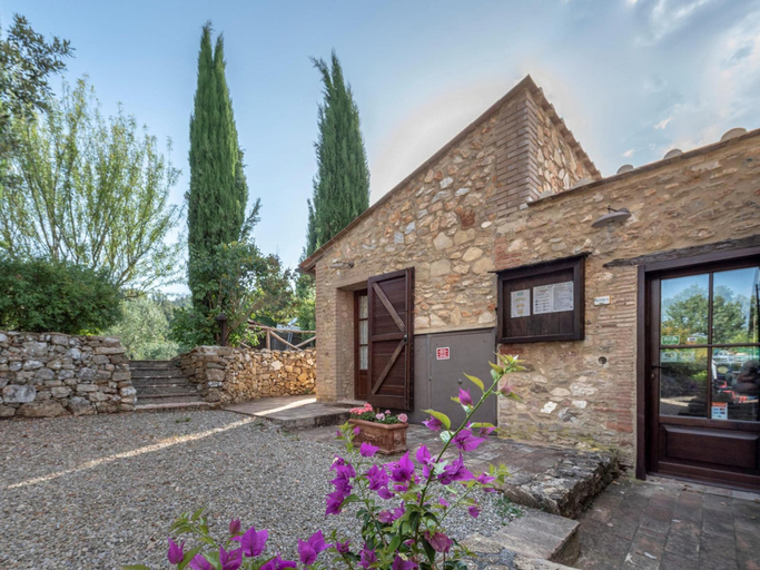 Exterior & Views 2, Apartment in Chianti With Pool ID 450, Siena