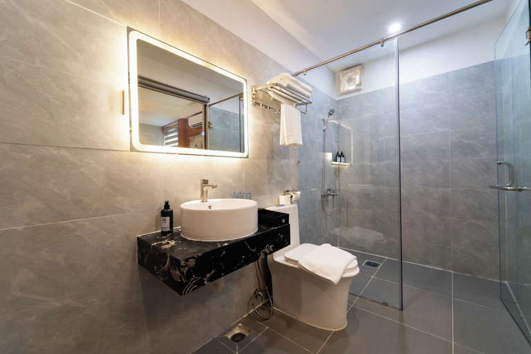 Bathroom 3, Vibe Hotel Managed By Nicecy, District 1
