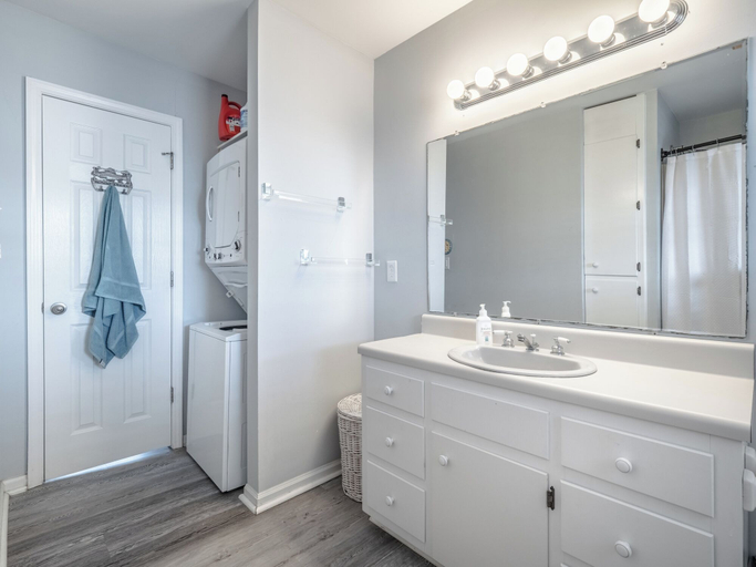 Bathroom 4, Sea Chase by Topsail Realty, Pender