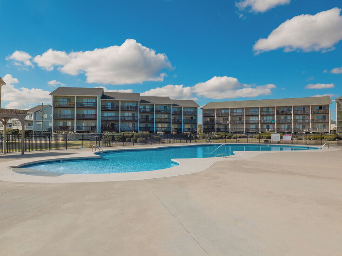 Sport & Beauty, Surf Condos by Topsail Realty, Pender